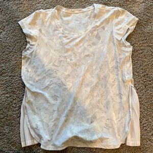 Lululemon short sleeve white and grey top